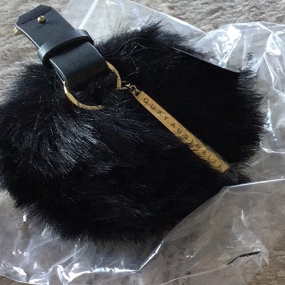 Quai Australia Black Faux Fur Pom Pom Keychain Charm Purse New with tags - Picture 2 of 2